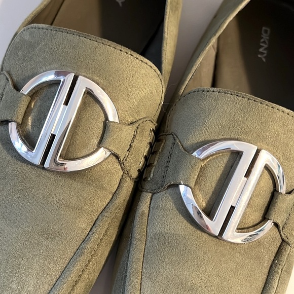 NWT DKNY Loafer 8.5 - Picture 4 of 6